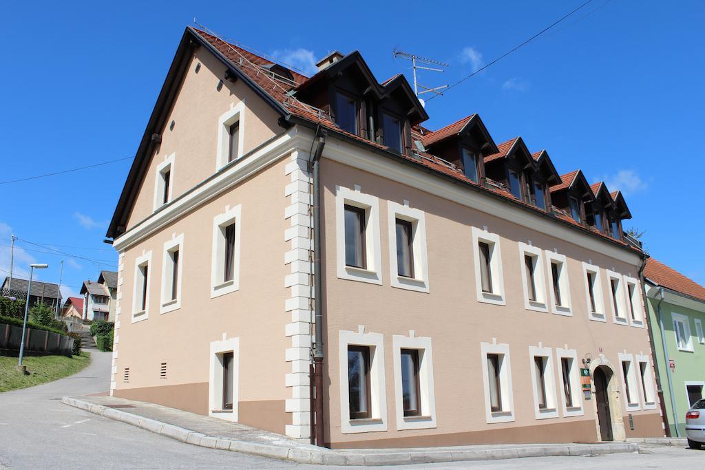 Guesthouse Les Brezice Exterior photo