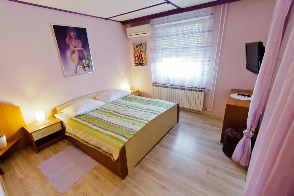 Guesthouse Les Brezice Room photo